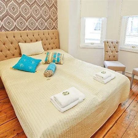 מלון Galata Tower Vip 4*