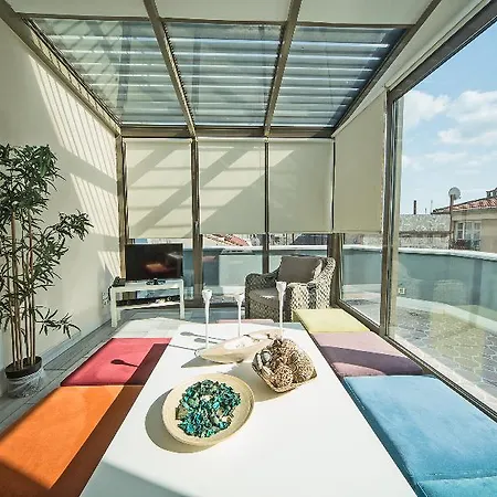 Galata Tower Vip מלון